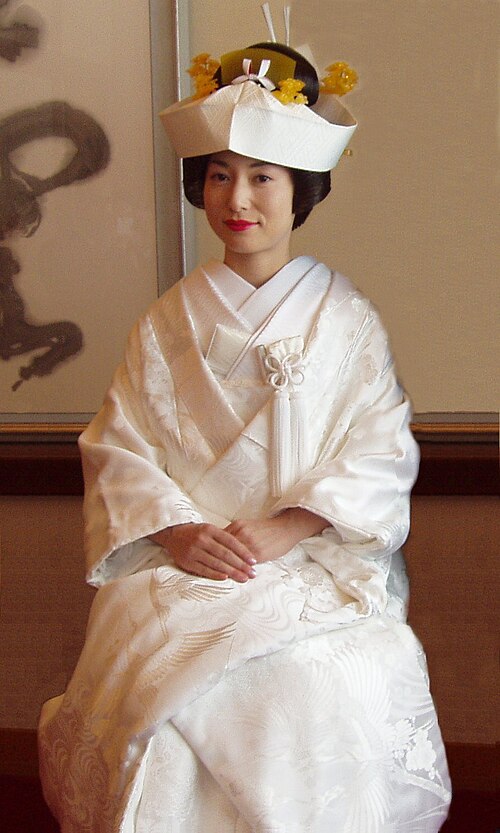 Fayl:Wedding kimono.jpg
