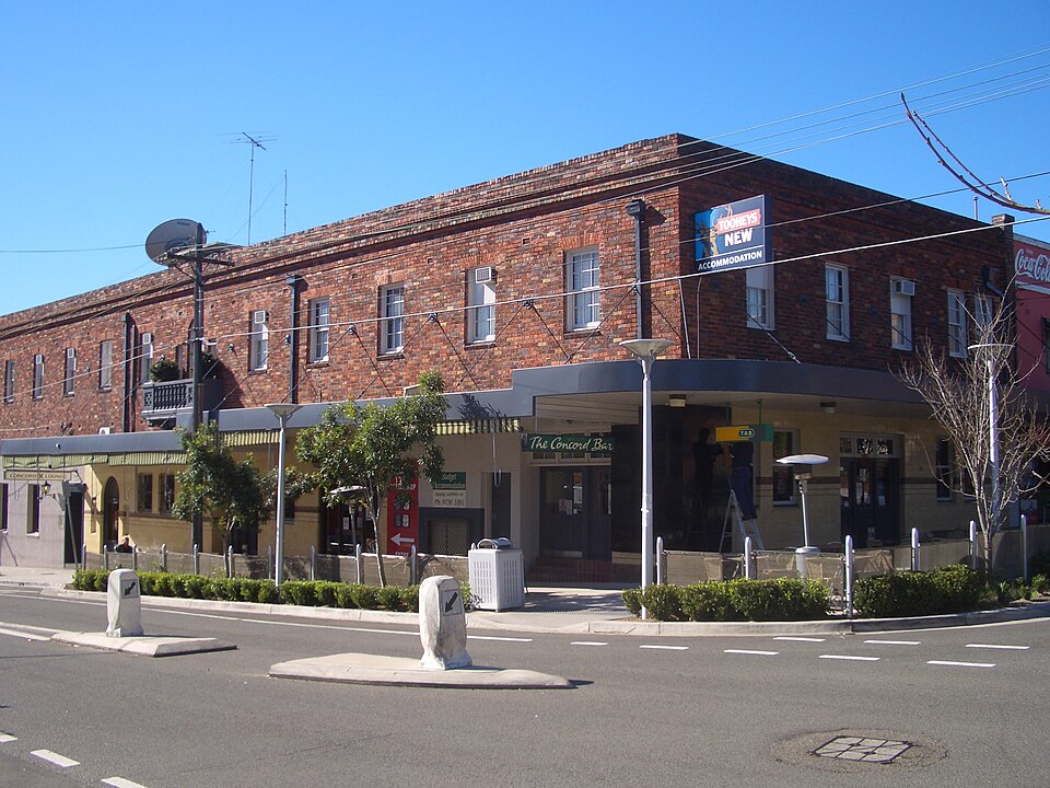 Fayl:Concord West Pub.JPG