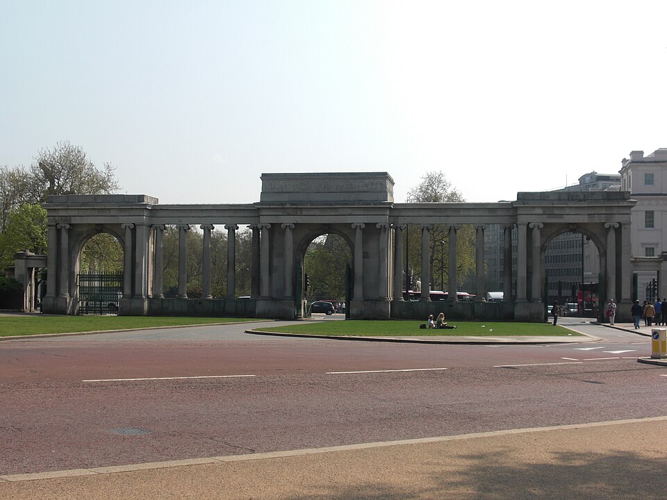Fayl:Entrée Hyde Park.JPG