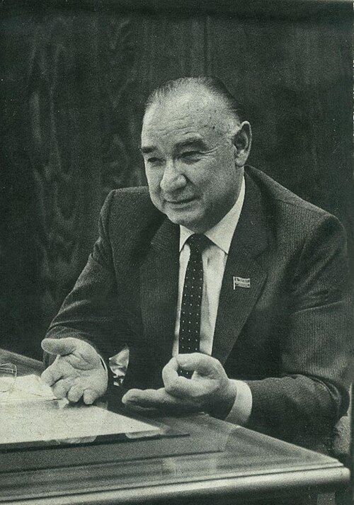 Fayl:Вахид Ахунович Казимов.jpg