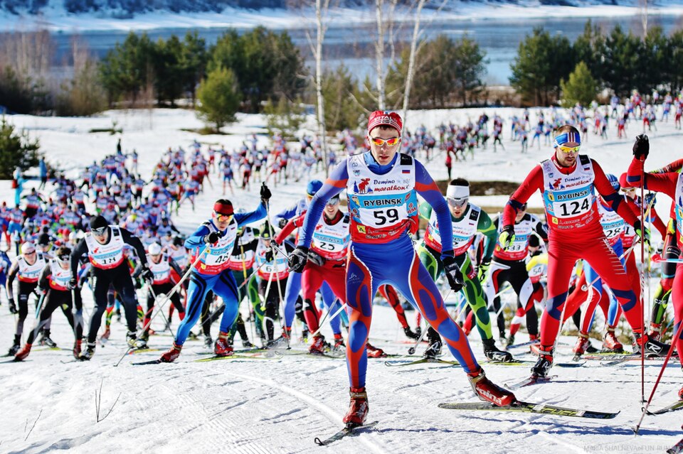 Fayl:Дёминский Лыжный Марафон 2015.jpg