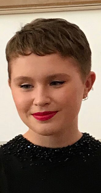 Fayl:Eliza Scanlen.jpg