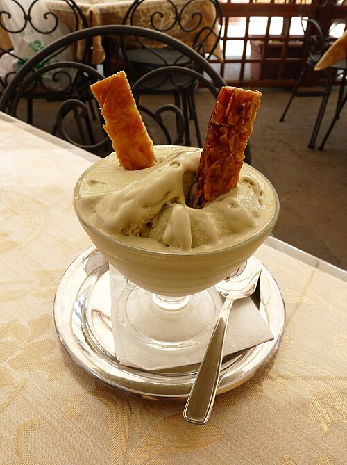 Fayl:Glace à la pistache-Lipari.jpg