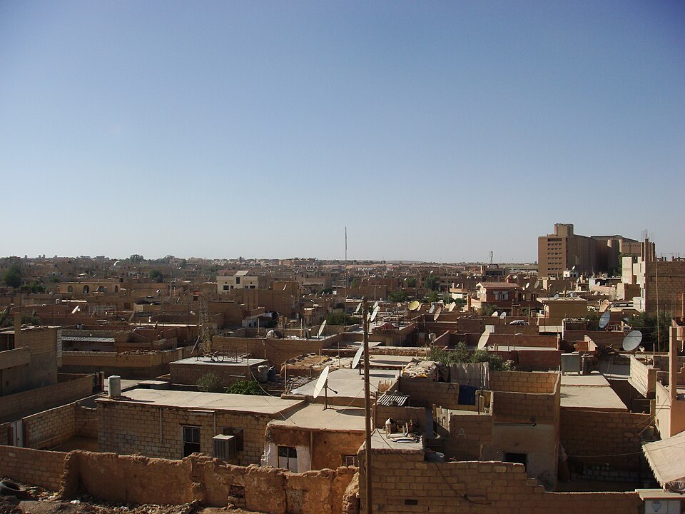 Fayl:Tal hajar Quarter in AL-Hasakah.JPG