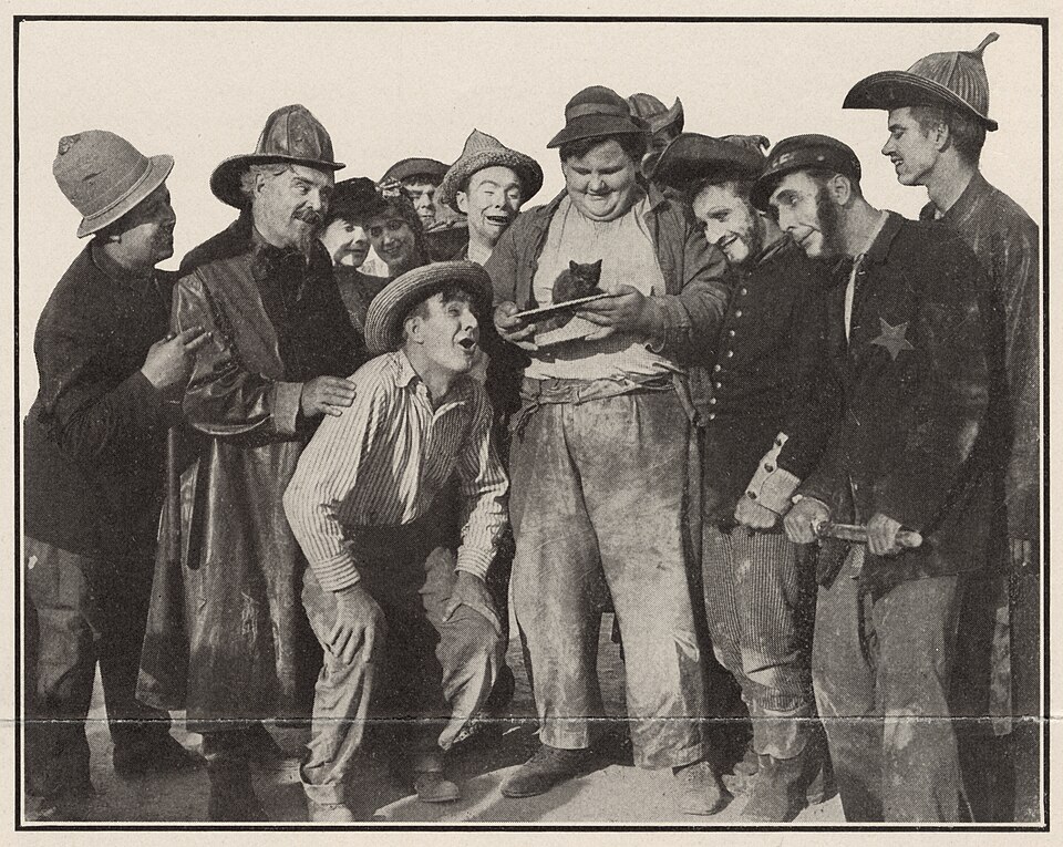 Fayl:The Haunted Hat (1915).jpg