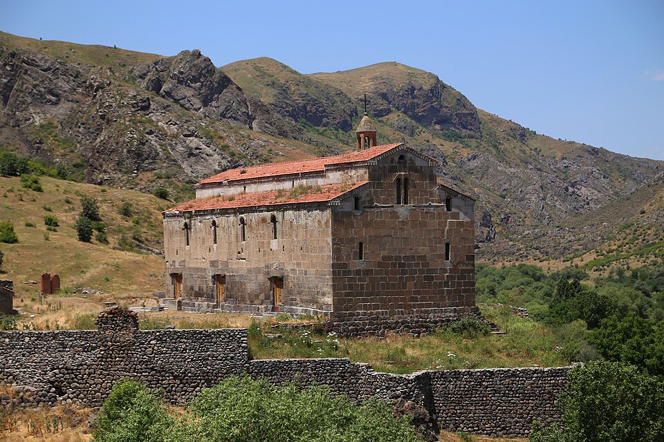 Fayl:...Ծիծեռնավանք.jpg