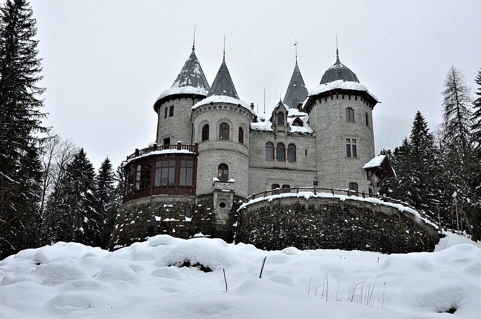 Fayl:CASTEL SAVOIA SOTTO LA NEVE.jpg