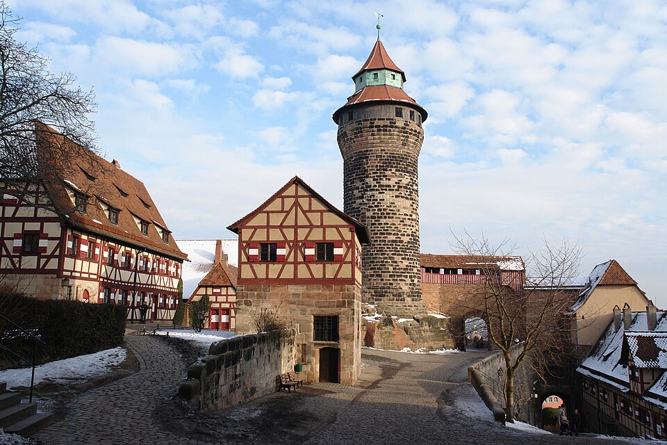 Fayl:Nuernberg-Burg.jpg