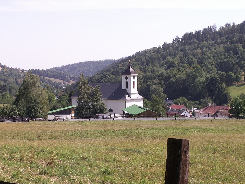 Fayl:Petrovice-od 457.JPG