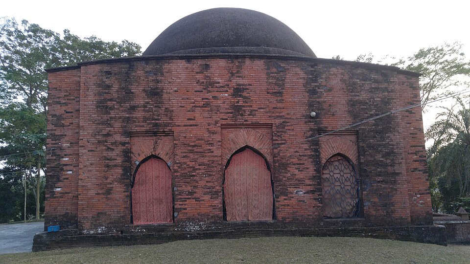 Fayl:বিবি চিনি ঐতিহাসিক শাহী মসজিদ.jpg