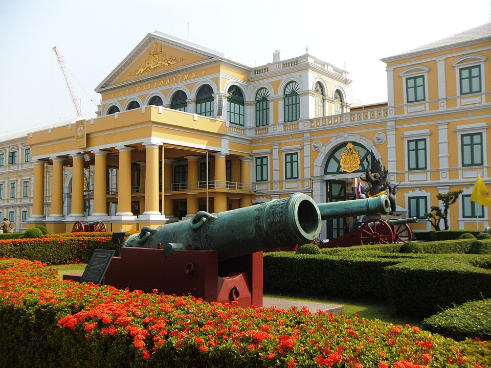 Fayl:กระทรวงกลาโหม เขตพระนคร กรุงเทพมหานคร.jpg