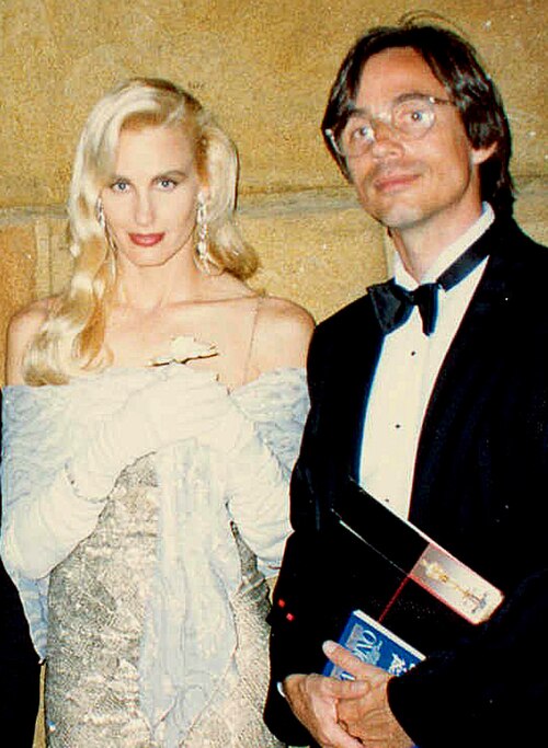 Fayl:Daryl Hannah & Jackson Browne.jpg