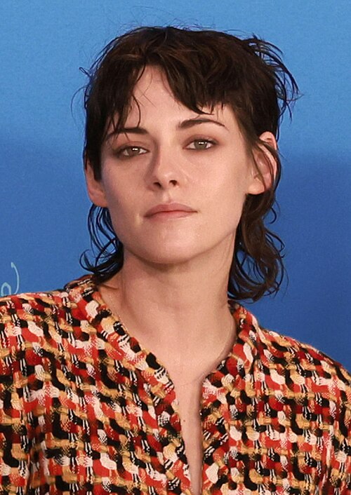 Fayl:Kristen Stewart at Berlinale 2023.jpg