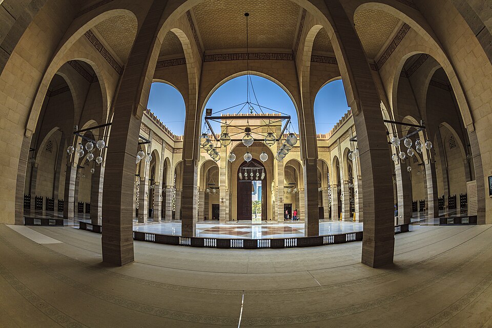 Fayl:MainEntrance GateAlFatehMosque-sadoonsphotography.jpg
