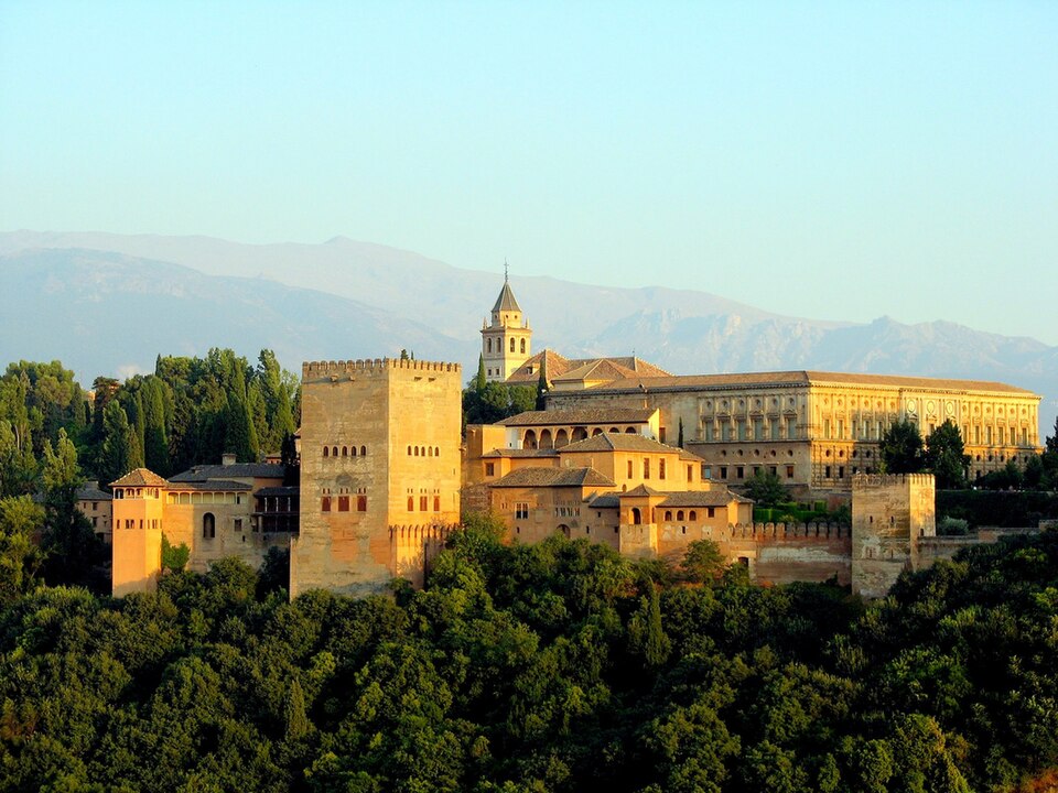 Fayl:Vista de la Alhambra.jpg