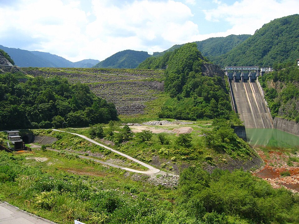 Fayl:Makio Dam.jpg