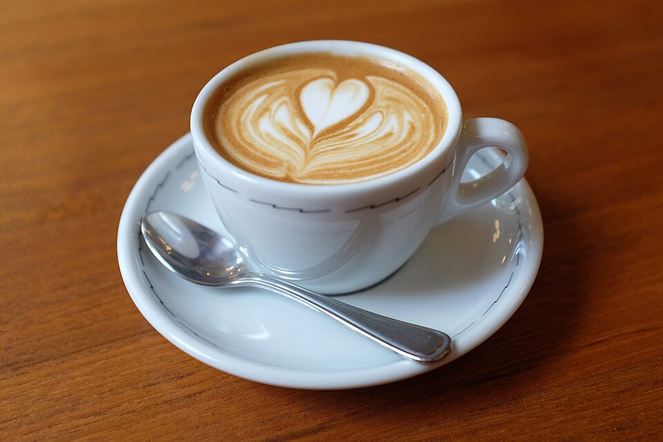 Fayl:Cappuccino at Sightglass Coffee.jpg