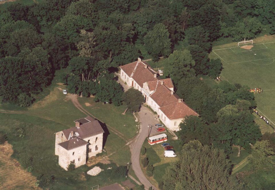Fayl:Golop - Palace.jpg