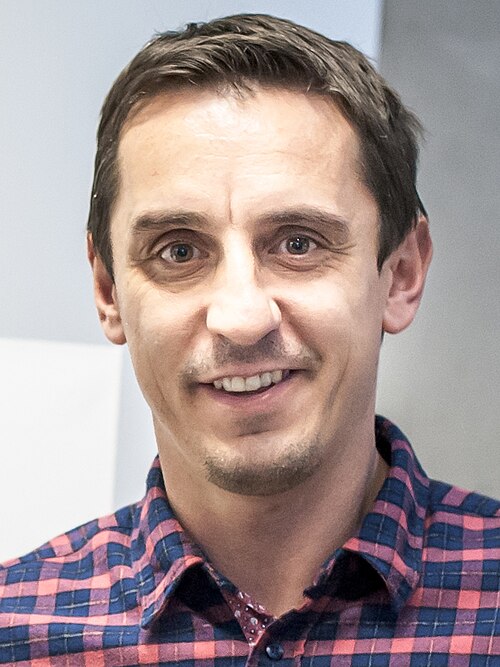 Fayl:Gary Neville 2014 (cropped).jpg