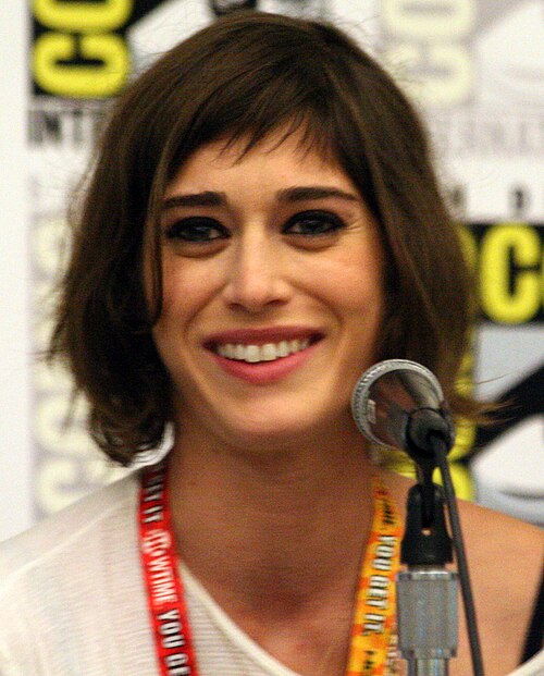 Fayl:Lizzie Caplan CC2012.JPG