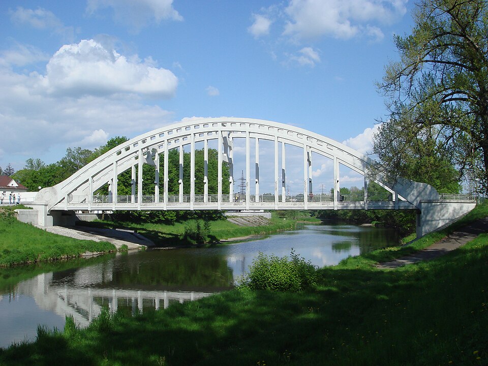 Fayl:Most Sokolovských hrdinů.jpg