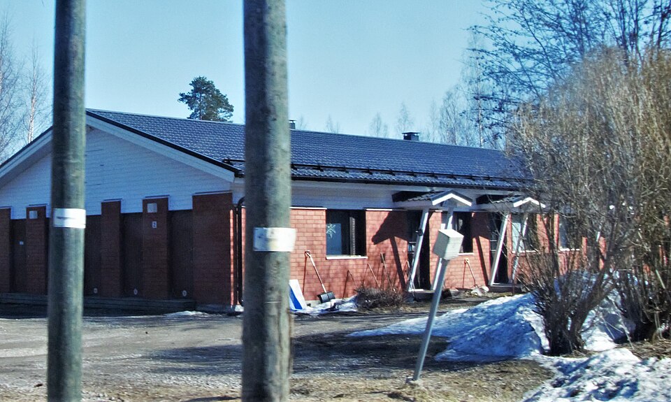 Fayl:Suolehdontie 2, Vihtavuori.jpg