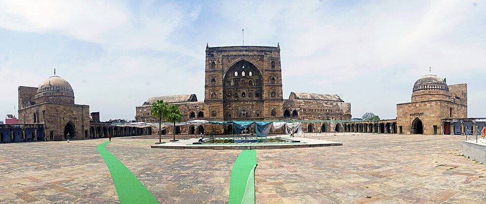 Fayl:Jaunpur Jami Masjid 2.jpg