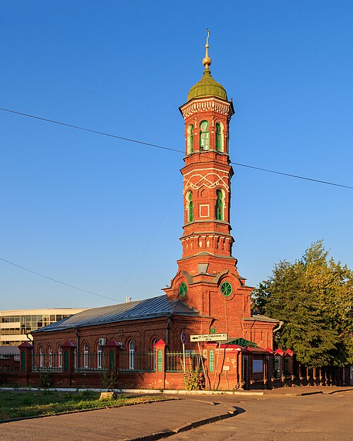 Fayl:Kazan Burnay Mosque 08-2016.jpg