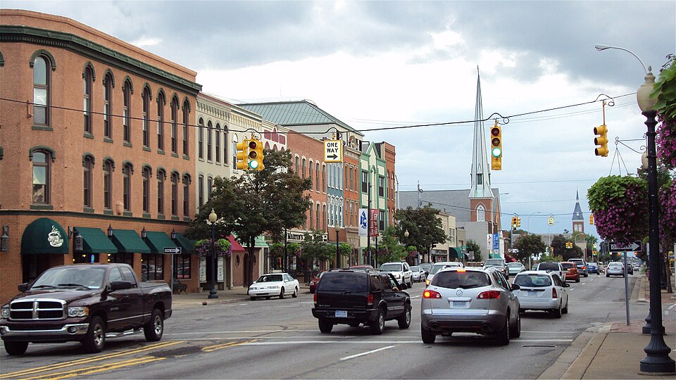 Fayl:MonroeDowntown.jpg