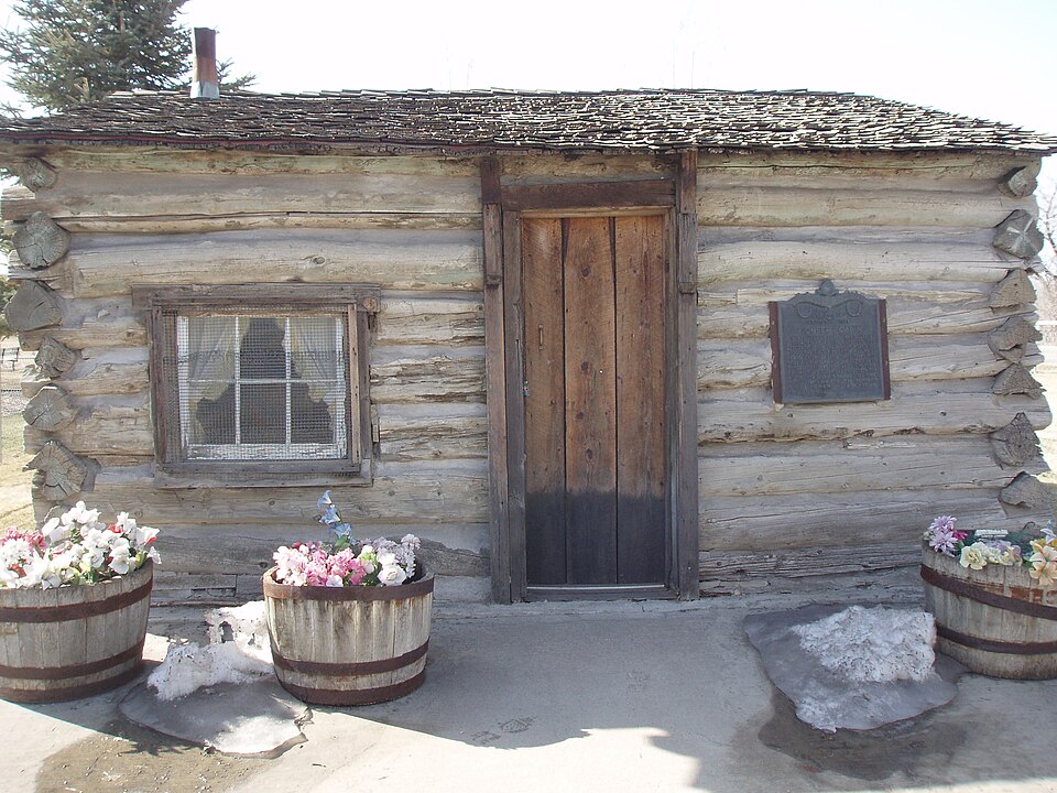 Fayl:WellingtonUtahCabin.jpeg