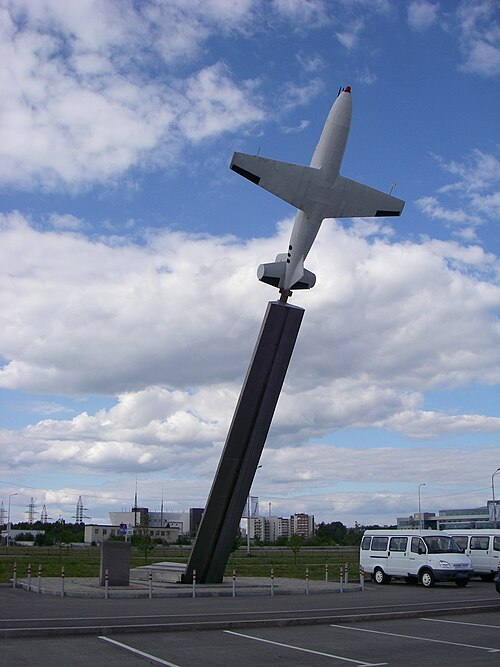 Fayl:BI-1 memorial in Koltsovo.jpg
