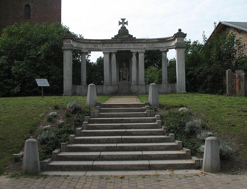 Fayl:Linum Kriegerdenkmal.jpg
