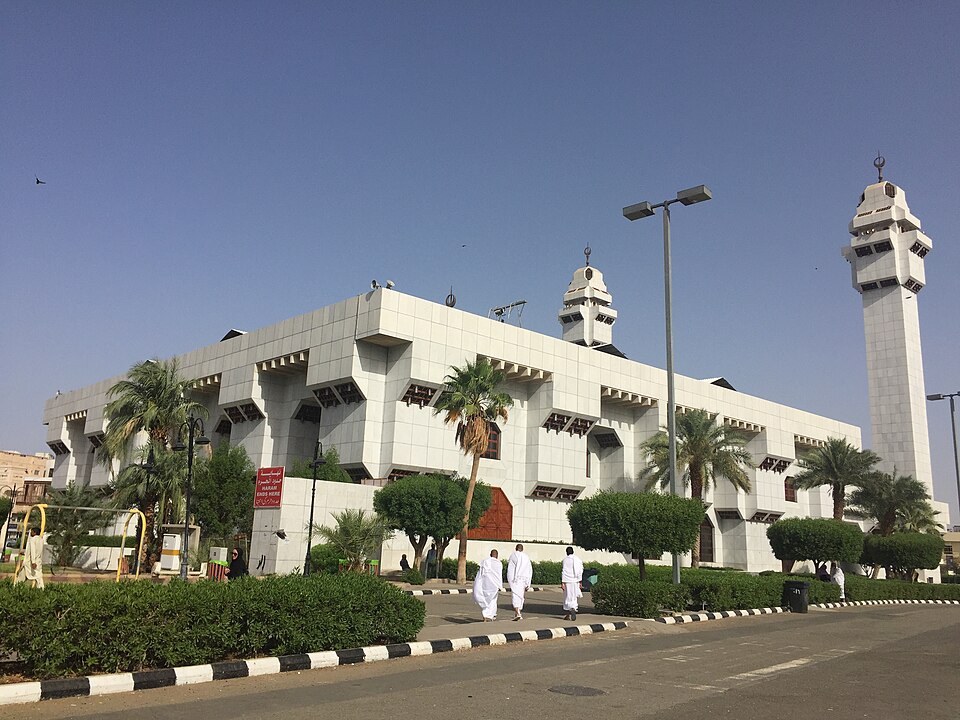 Fayl:Masjid Aisha (1).jpg