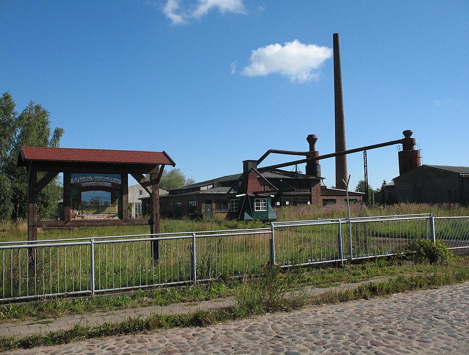 Fayl:Goldberg sawmill.jpg
