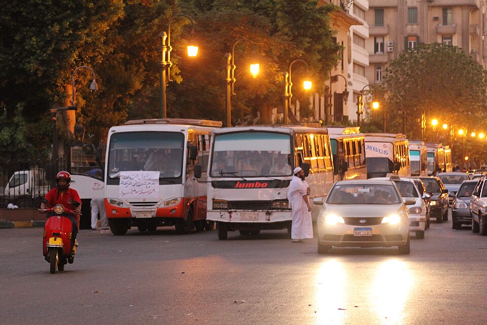 Fayl:Automobile in Egypt.jpg