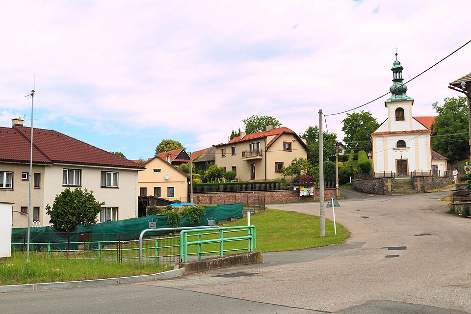 Fayl:Koldín pod kaplí.jpg