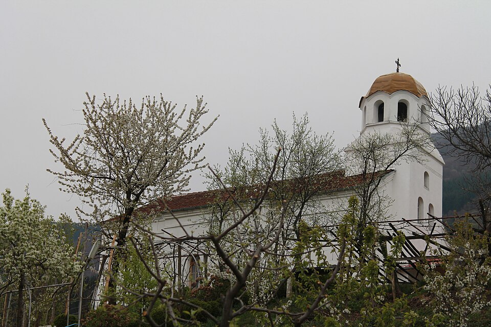 Fayl:Church St. Prophet Elijah, Klyuch.jpg