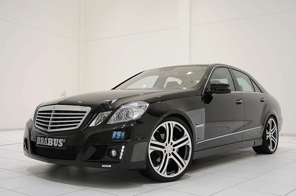 Fayl:Mercedes-Benz Brabus W212.jpg