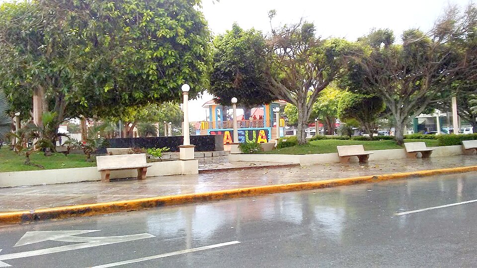 Fayl:Nagua Dominican Republic.jpg