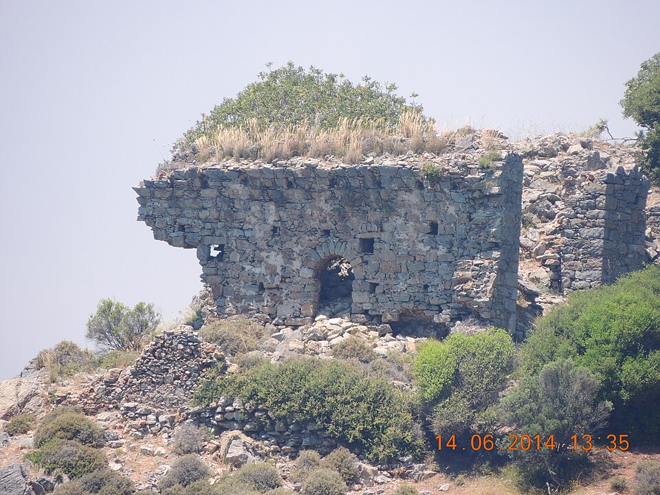 Fayl:Ruins - panoramio (38).jpg