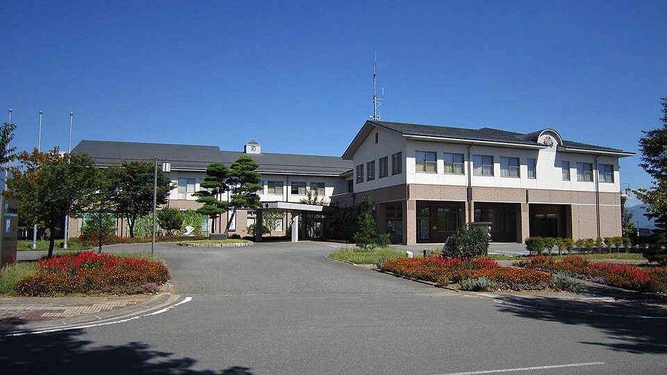 Fayl:Iijima town office.jpg