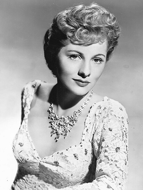 Fayl:Joan Fontaine in 1943.jpg