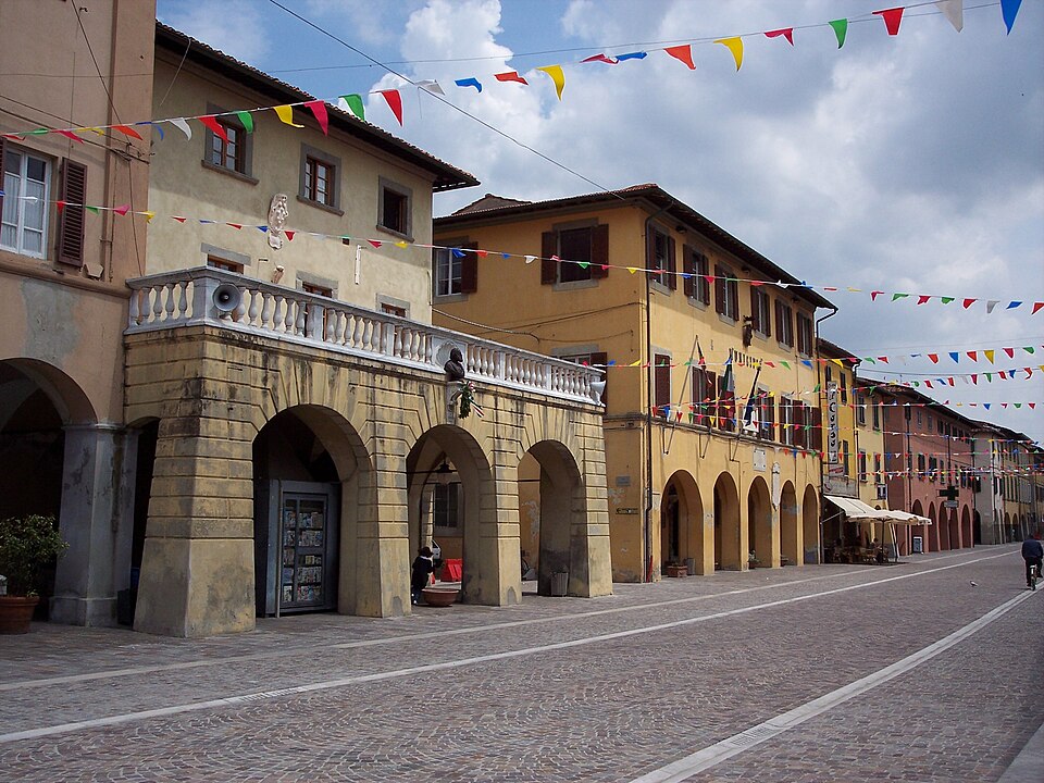 Fayl:Municipioeexprigioni.JPG