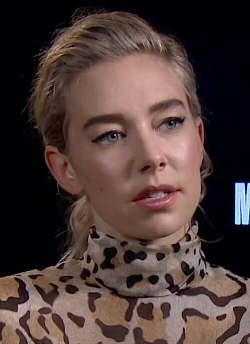 Fayl:Vanessa Kirby 2018.jpg