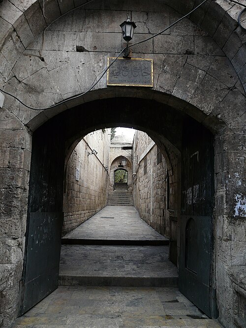 Fayl:Al-Adiliyah mosque5.jpg