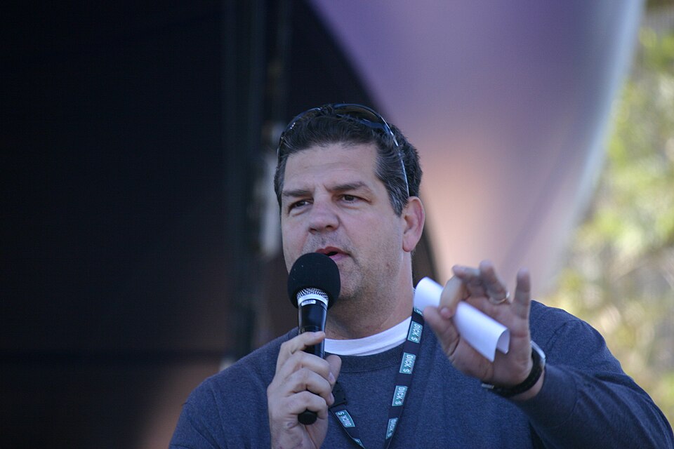 Fayl:Mike Golic ESPNWeekend2010-045.jpg