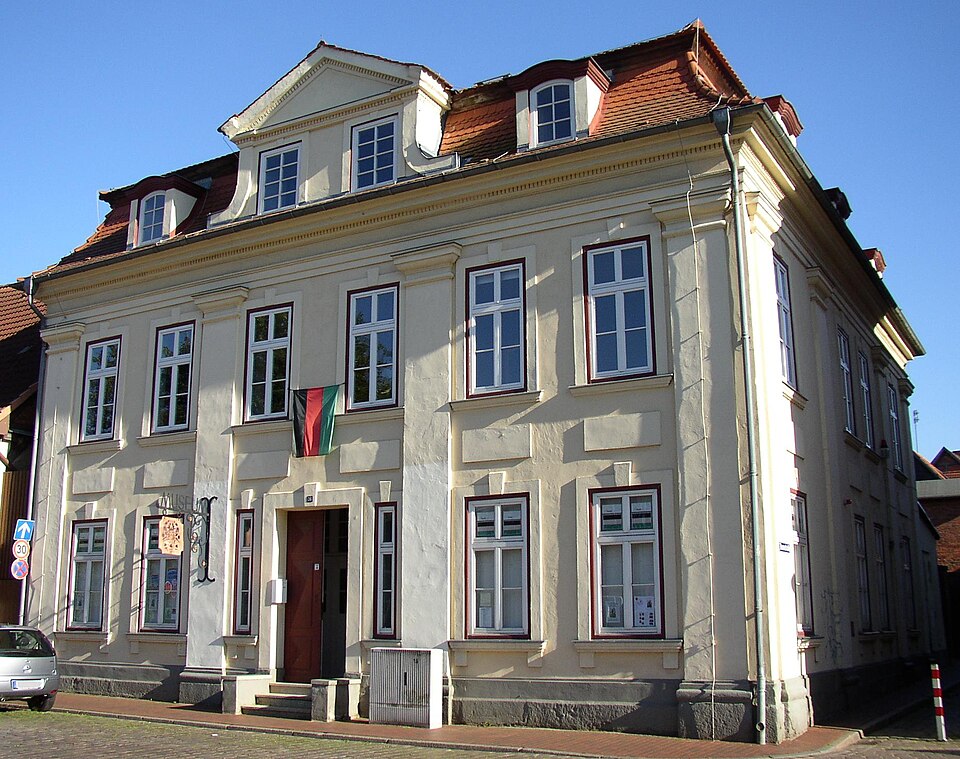 Fayl:Parchim Museum.jpg