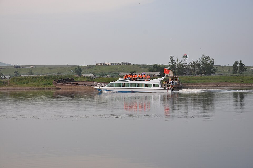 Fayl:Argun River near Inner Mogolia.jpg