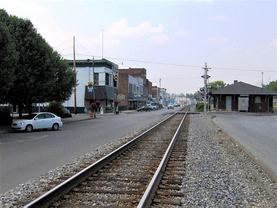 Fayl:Newport-tennessee-depot2.jpg