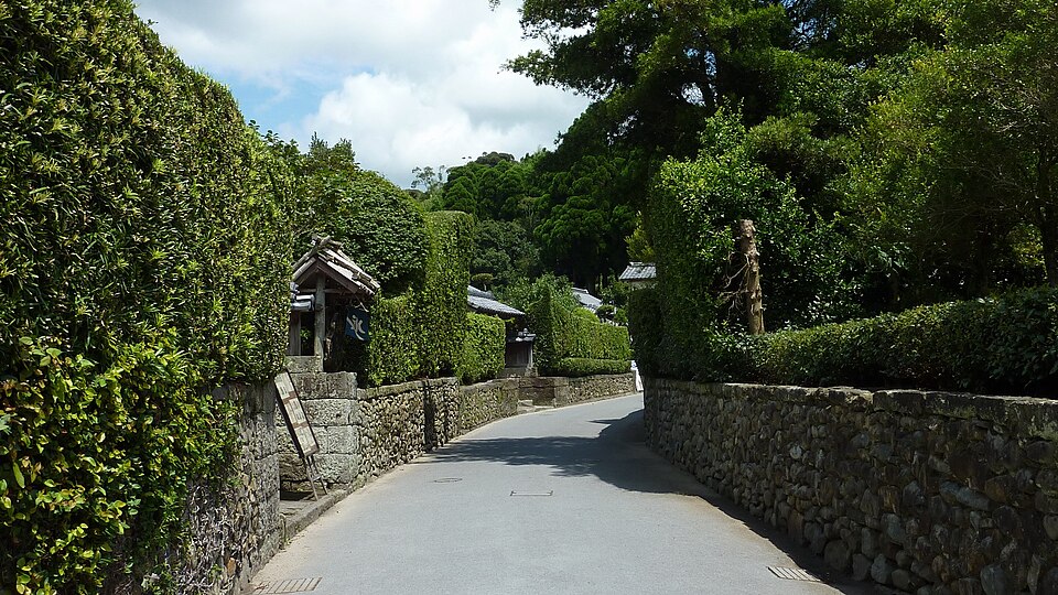 Fayl:Chiran Fumoto 01.JPG
